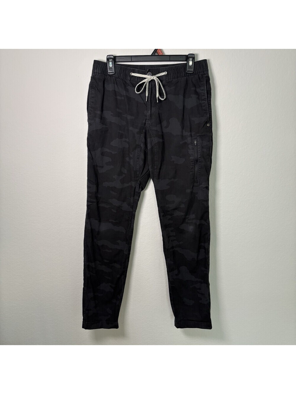 Vuori Pants Mens M Black Grey Camo Ripstop Climber V412 Drawstring Casual Active